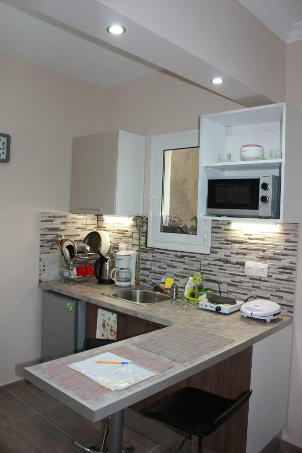 Apartamento 7 Stars Near Metro Atenas Exterior foto